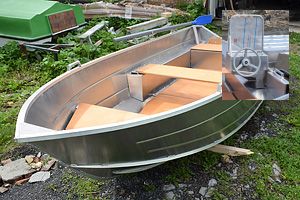 Алюминиевый катер "Алюмакс-355 ПРО Консоль" Алюминиевая лодка Алюмакс-355 ПРО Консоль